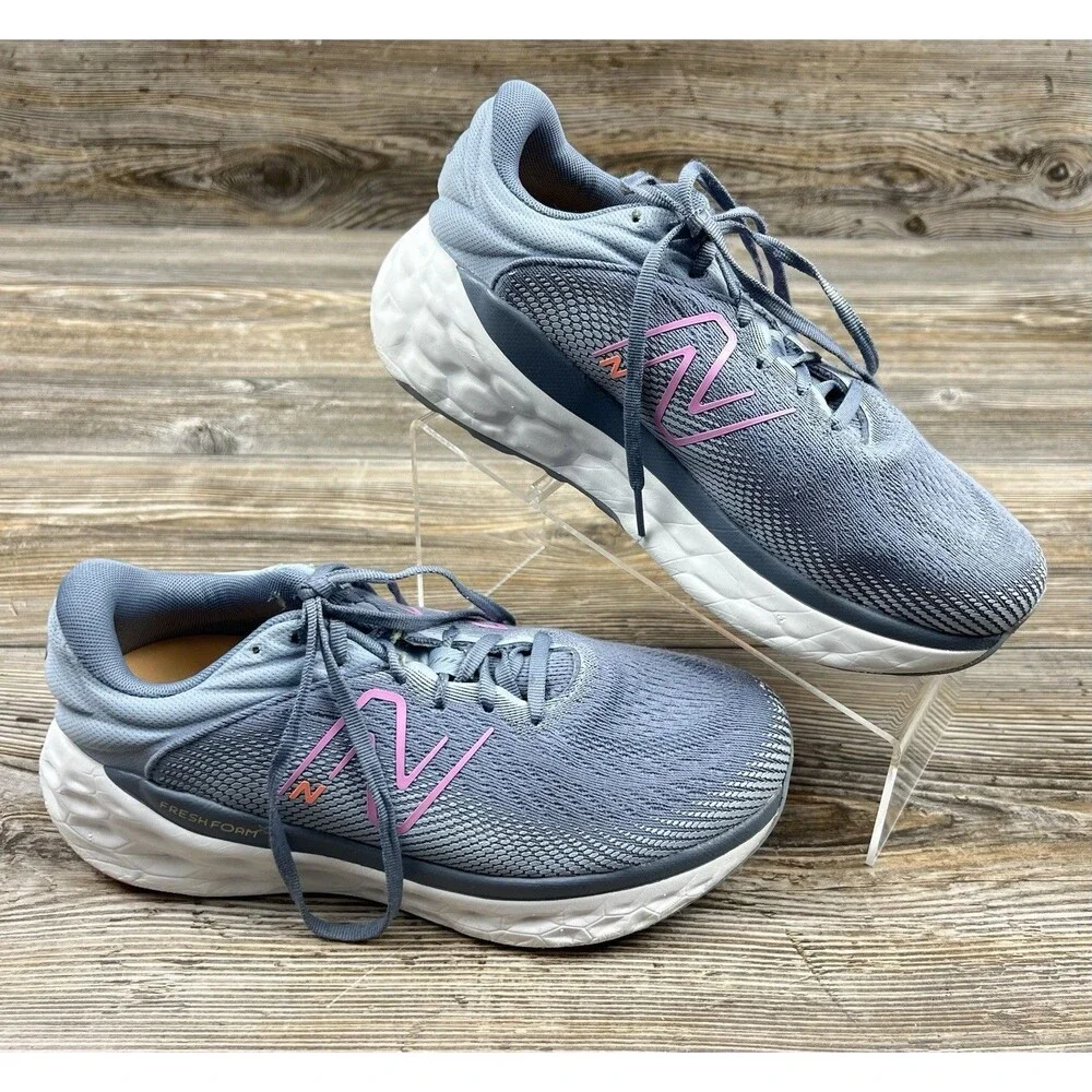New Balance Womens 9.5 Fresh‎ Foam Gray Running/Pink Shoes Sneaker